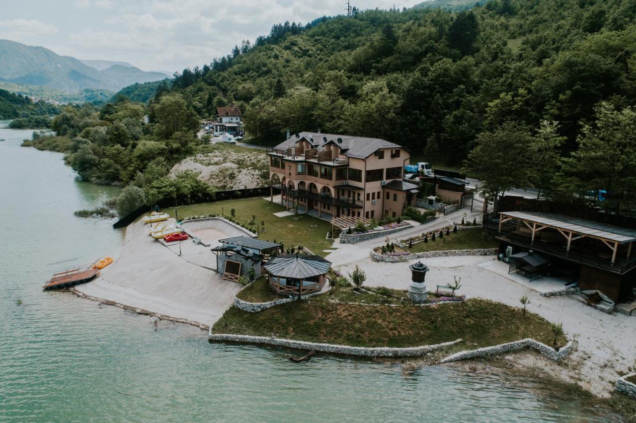 Hotel Noor Konjic Exterior foto